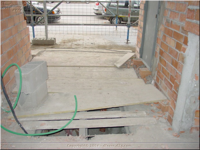 Una vez cargada.....

La siguiente foto se mostrará en 15 segundos.

Si no quieres esperar pulsa 